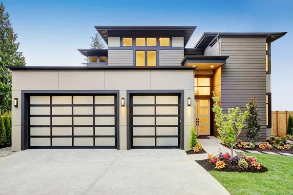 Trusted Garage Door Supplier in Sanford for Fast Service