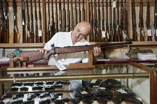 Tips for Buying from a Reliable Gun shop