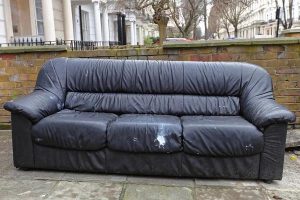 What to expect from junk removal glendora companies