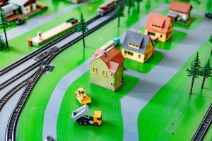 Key Benefits of Choosing a Small Carriage House Design for Your Property