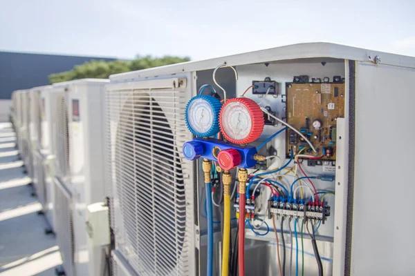 What Homeowners Should Know About Duct Cleaning Services in Muscle Shoals